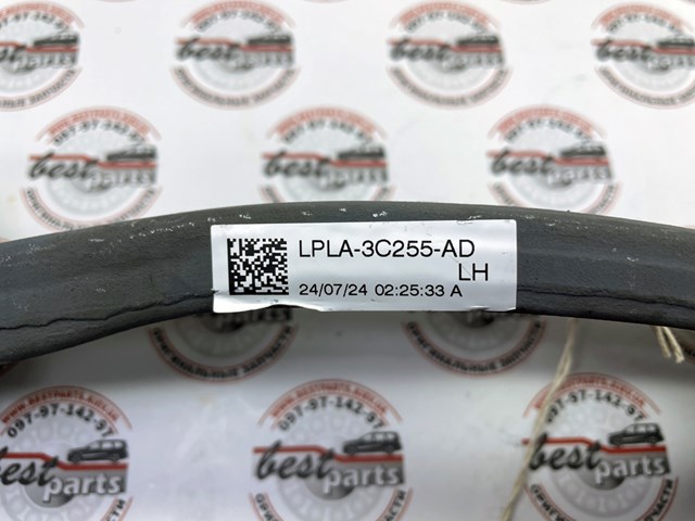 Рычаг передней подвески левый LR175796 Land Rover
