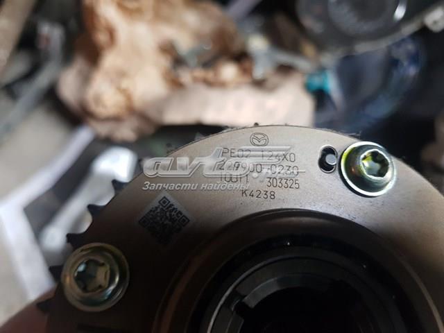 Звездочка-шестерня распредвала двигателя впускного Mazda PE02124X0