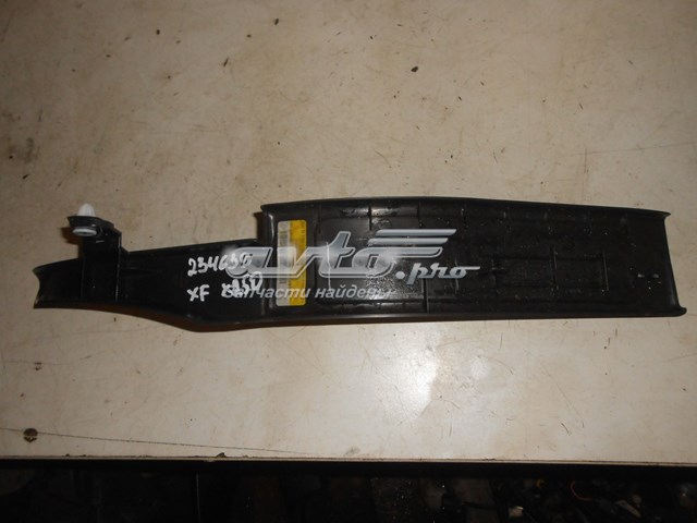 C2Z3233LEG Jaguar 