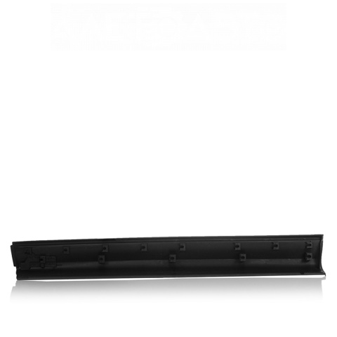 Молдинг двери передней правой KB7W51RA0B Mazda