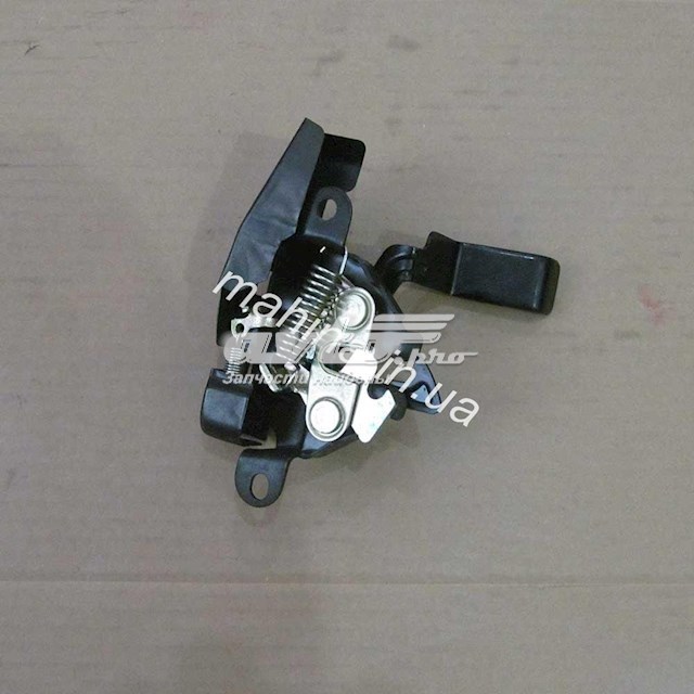1018005657 Geely Запор капота (замок и привод замка капота)