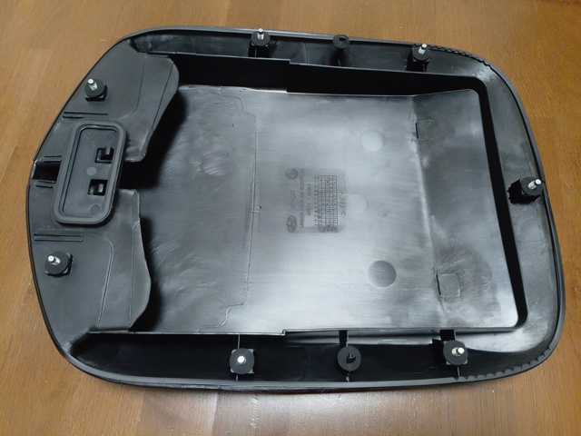 Карман воздухозаборника капота, правый Hyundai/Kia 87910H1200