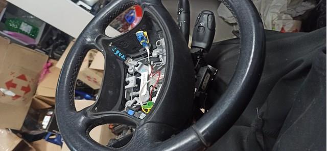 Рулевое колесо на Citroen Xsara Picasso 