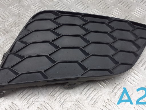 Купить 622564AF0B Nissan/Infiniti Заглушка (решетка) противотуманных фар бампера переднего правая