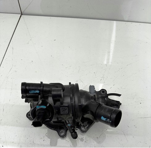110607087R RENAULT Caja de termostato original y equivalente