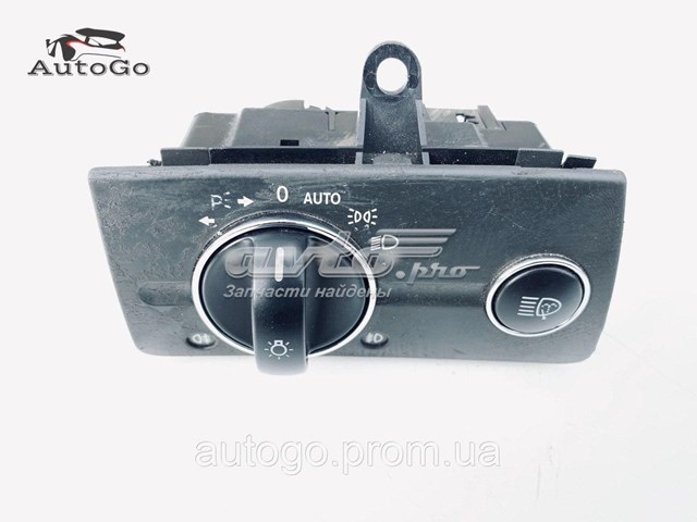 Переключатель света фар на "торпедо" Mercedes A2115450104