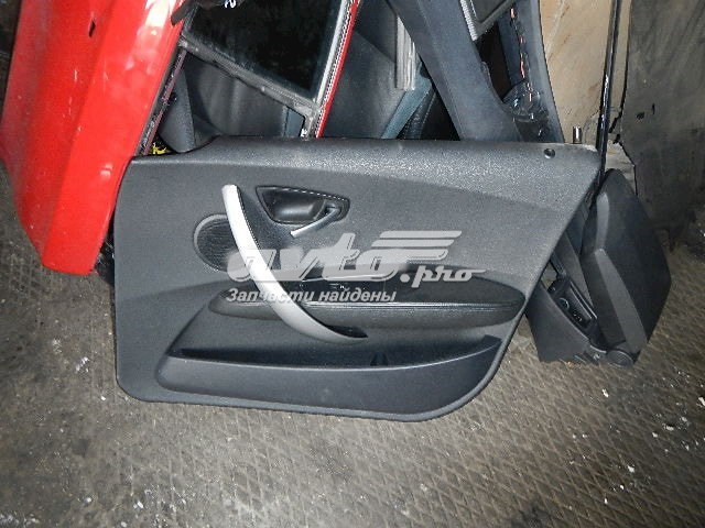 Обшивка (облицовка) внутренняя двери передней правой BMW 51417133300