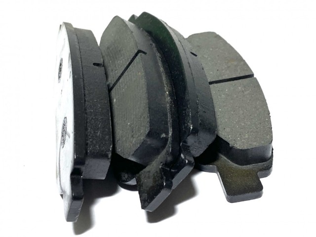 Передние тормозные колодки 1054956700 BYD