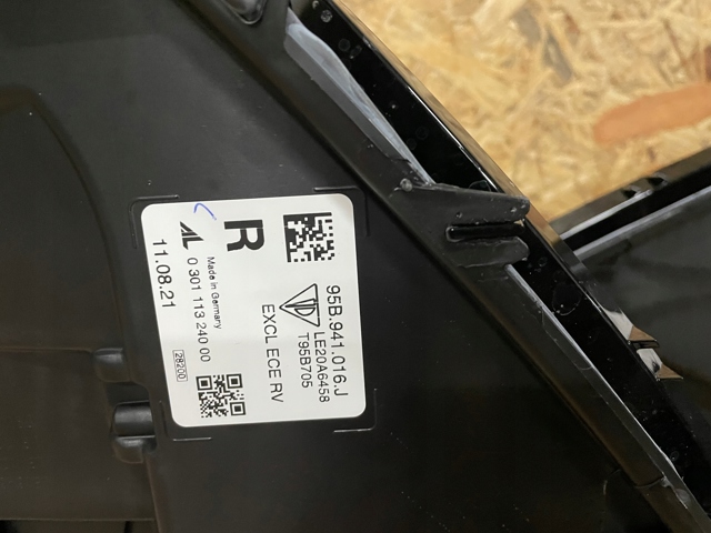  Porsche 95B941016J