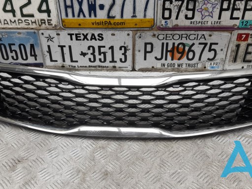 Решетка радиатора 86350D5020 Hyundai/Kia