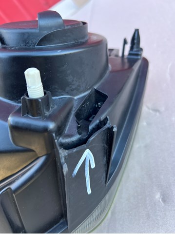 Правая фара 260101891R Renault (RVI)