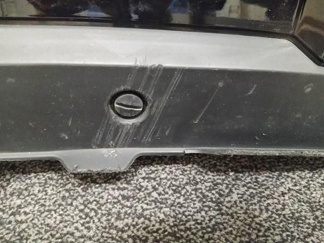  Land Rover LR045038