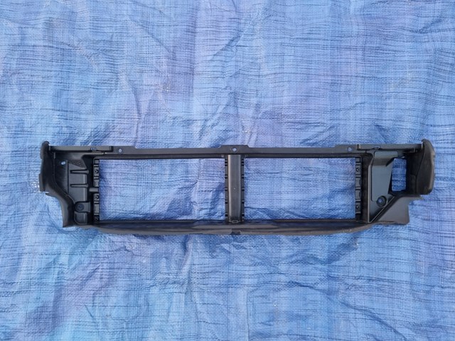 Купить 31690202 Volvo Дефлектор радиатора