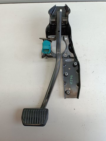 Педаль тормоза Land Rover LR027629