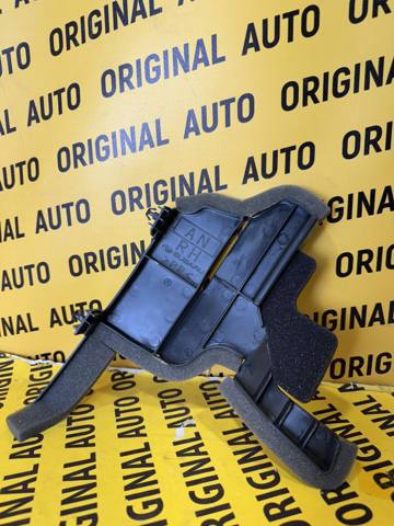 Воздуховод (дефлектор) радиатора правый Subaru 73233AN00A цена, от 15.20 USD