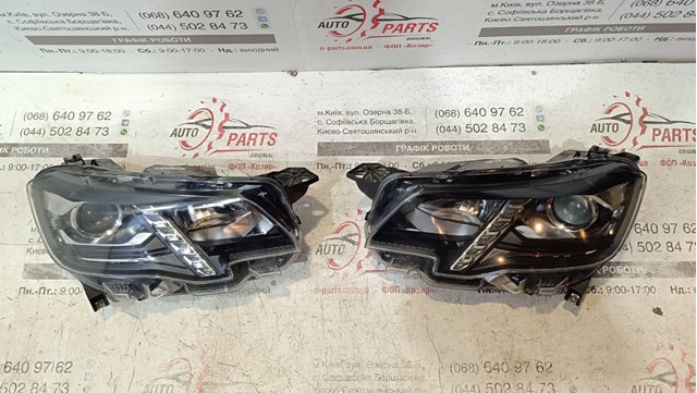 Правая фара 9816827180 Peugeot/Citroen