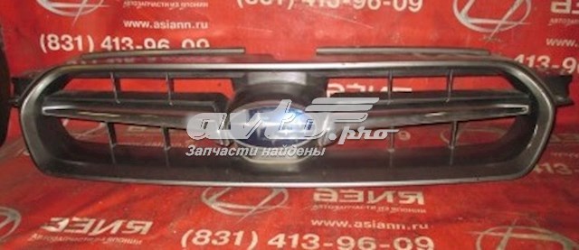 Решетка радиатора Subaru 91121AG010