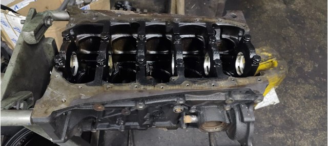 Блок цилиндров двигателя на Volkswagen Crafter 30-35 