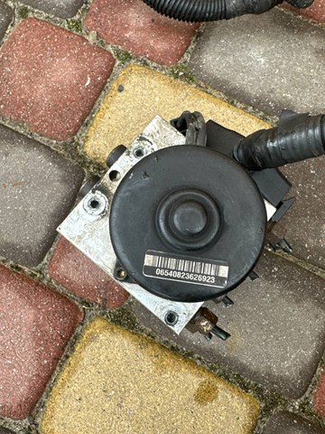 04686702AE Chrysler 