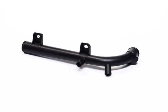 Патрубок системы охлаждения HCYC122 Parts-Mall