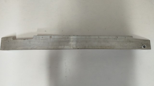 PVV44031A Signeda Reforçador do pára-choque dianteiro