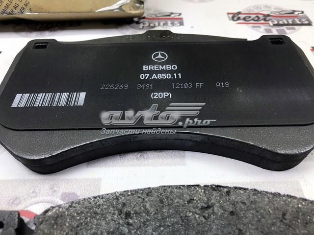 Передние тормозные колодки A0074207120 Mercedes
