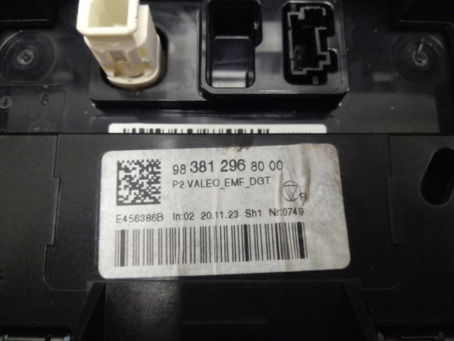 Дисплей многофункциональный 9838129680 Peugeot/Citroen