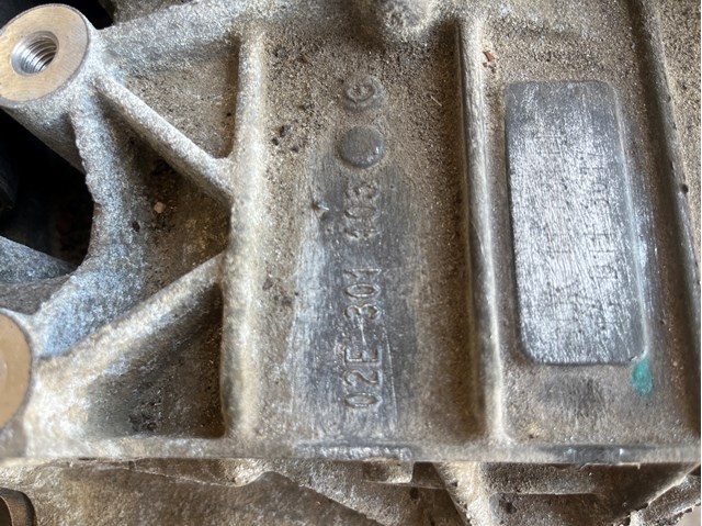 02E301103G VAG Корпус КПП