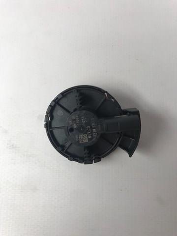 KB7W57KC0 Mazda Датчик AIRBAG передний