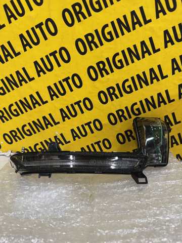 Указатель поворота зеркала правый DFR569122B Mazda