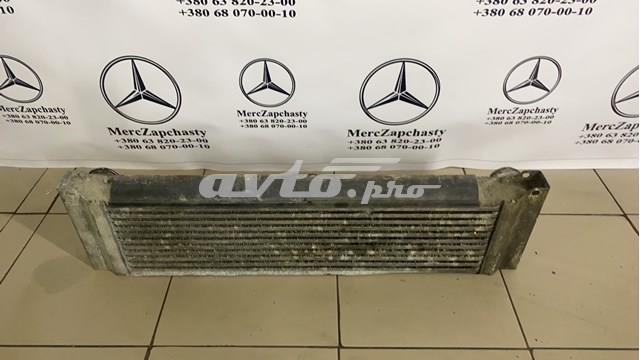 Охолоджувач наддувочного повітря A6395010801 MERCEDES