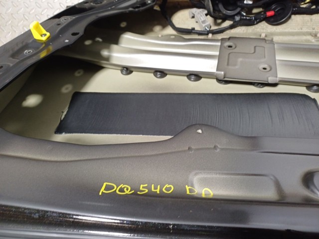 Дверь передняя правая Hyundai/Kia 76004AT000 цена, от 696.81 USD