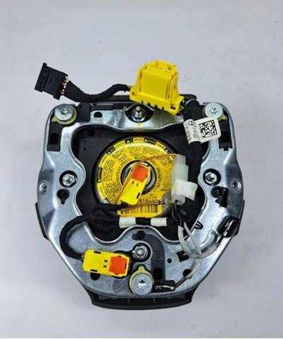8R0880201S VAG Подушка безопасности водителя