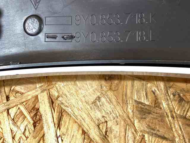 9Y0853718LG2X Porsche 