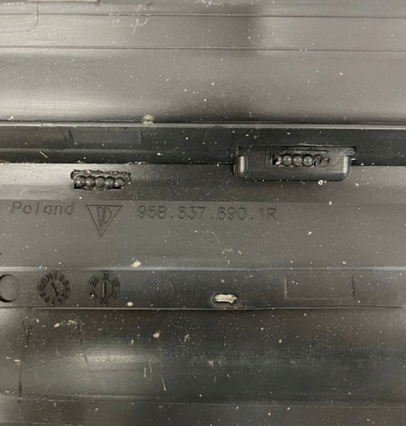  Porsche 95B837890 цена, от 86.13 USD