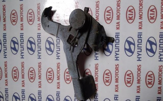 811403W000 Hyundai/Kia замок капота