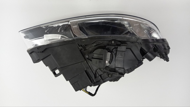 Фара левая Volvo 31698818 цена, от 911.28 USD