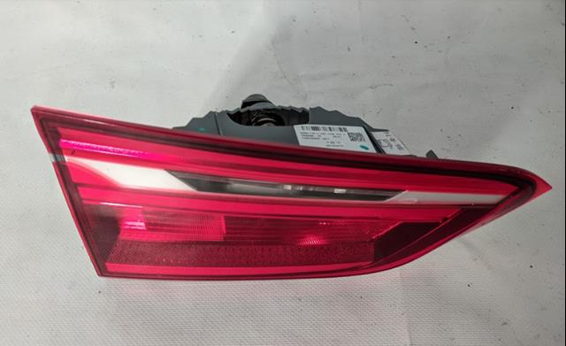 Задний левый внутренний фонарь BMW 7350695