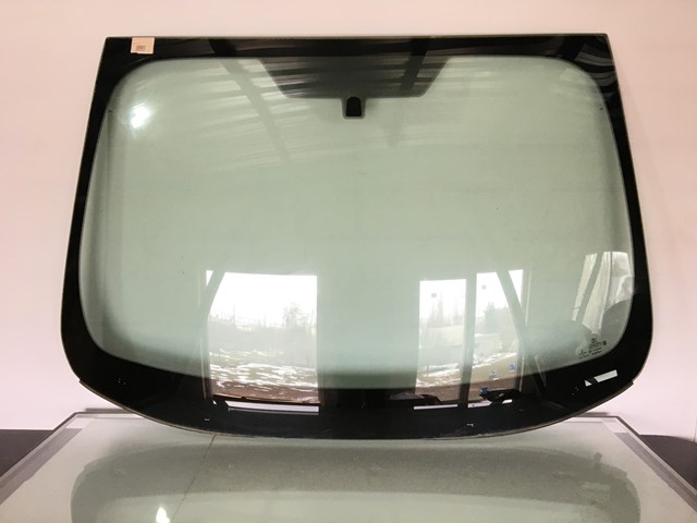 Купить DS7Z5403100A Ford Ветровое стекло