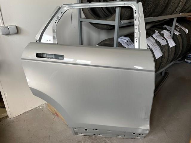 Дверь пассажирская задняя правая Land Rover LR117203 цена, от 316.73 USD