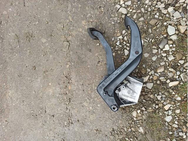 Pedal de embraiagem Mercedes E  S210