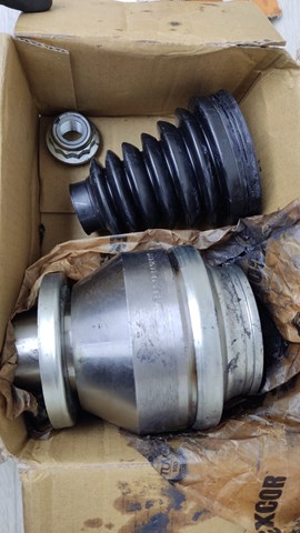 ШРУС внутренний передний левый GKN-Spidan 304843