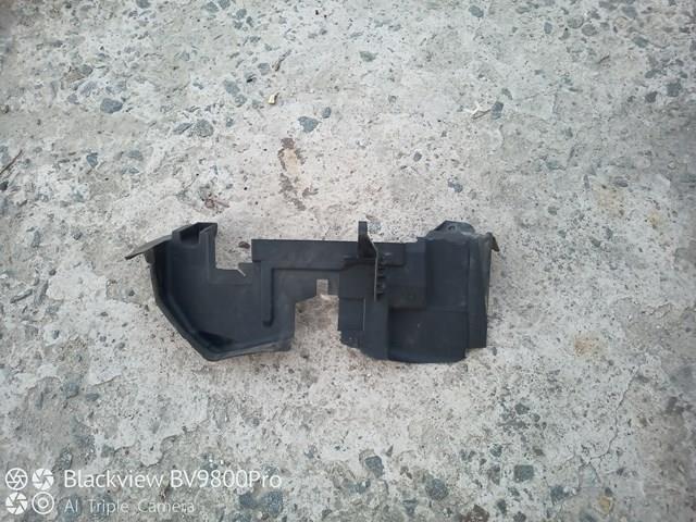 Воздуховод (дефлектор) радиатора правый Ford 2257673 цена, от 25.34 USD