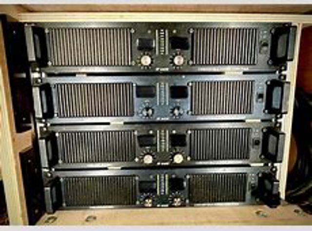 Решетка бампера переднего центральная FPS FP6400910 цена, от 16.94 USD