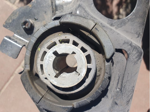 Балка задней подвески поперечная Volvo 32268546 цена, от 634.16 USD