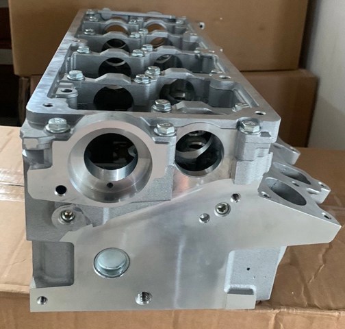 Головка двигателя AND 30103119 цена, от 714.74 USD
