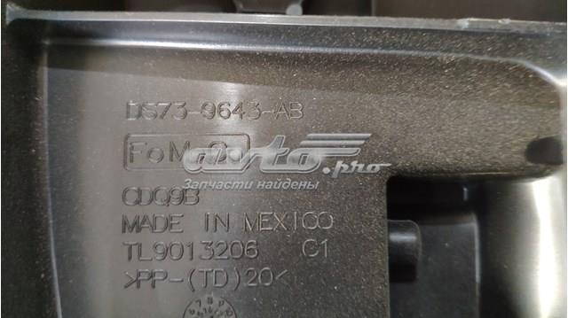 DS739643AB Ford 