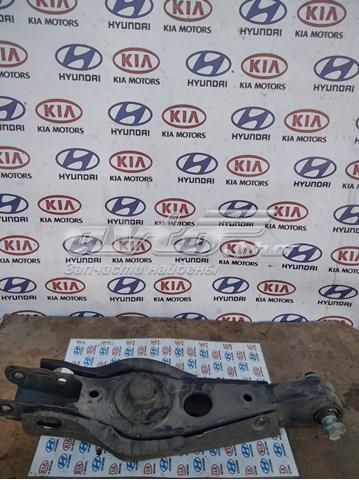 55220C5060 Hyundai/Kia braço oscilante (tração longitudinal inferior esquerdo/direito de suspensão traseira)