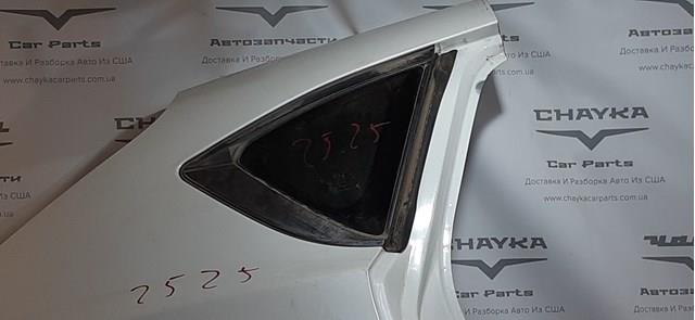 Купить KB7W62950A Mazda Стекло кузова (багажного отсека) правое