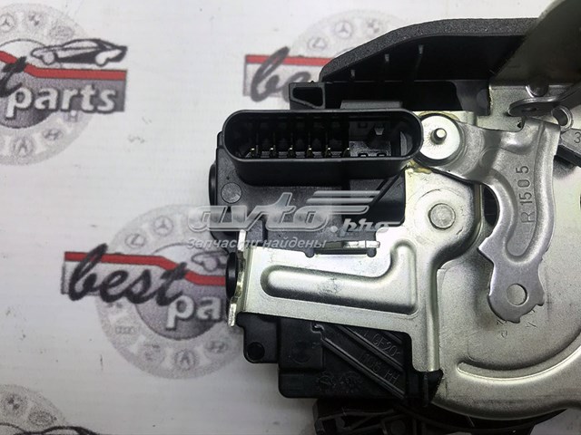 Купить LR070437 Land Rover Замок передней правой двери